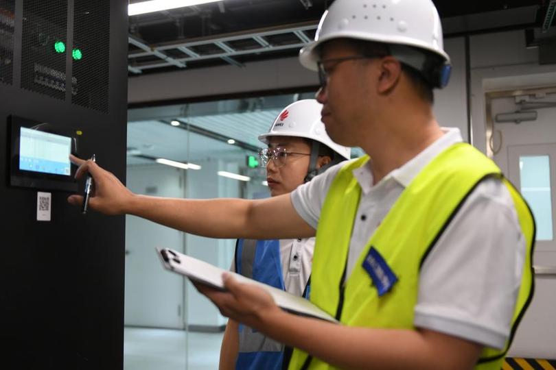 高質量發展調研行丨新賽道上跑出新優勢――西安壯大戰略性新興產業速寫(圖2)