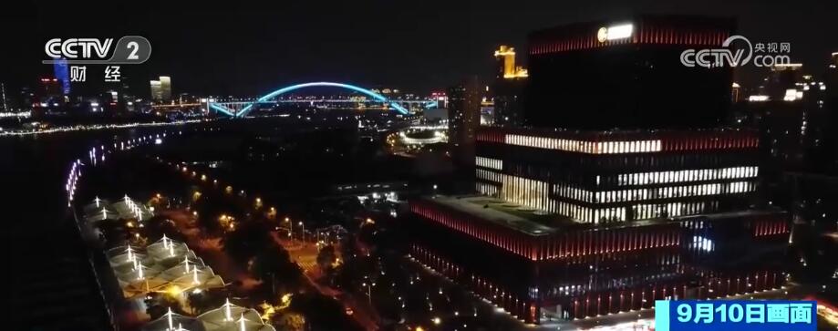 特色集市陸續(xù)登場(chǎng) 打造濱江公共空間新場(chǎng)景(圖1)