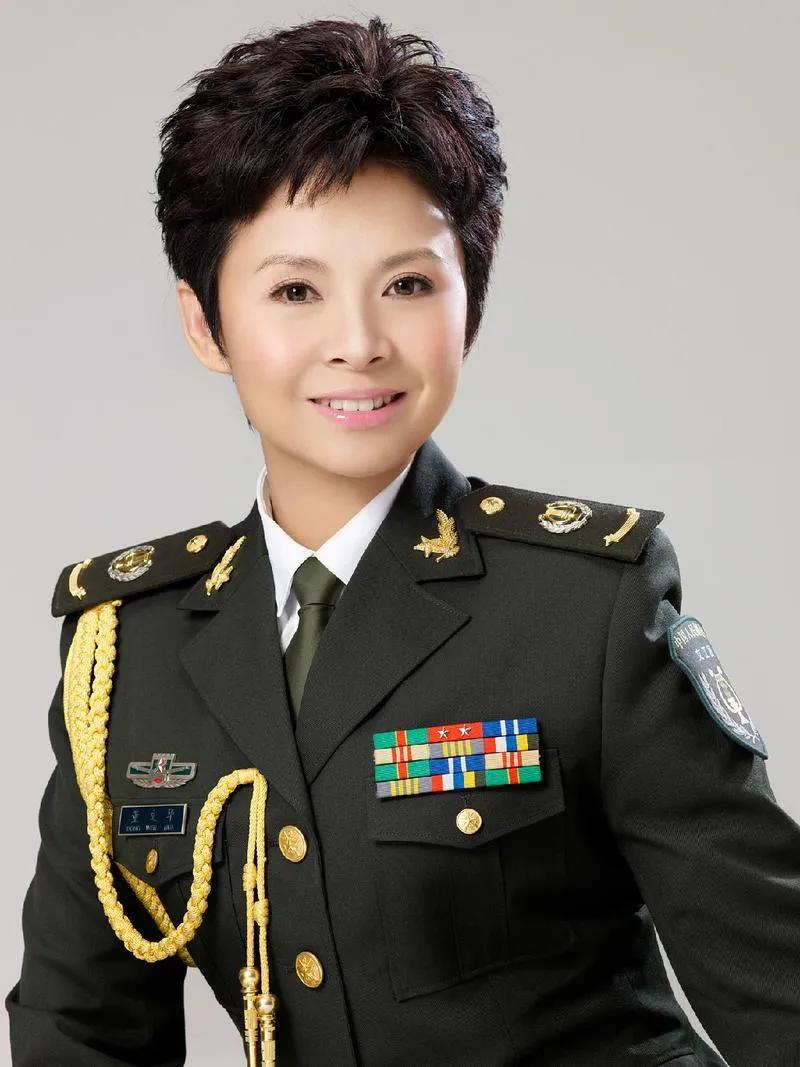 告別儀式合影曝光，李雙江白雪董文華神情嚴肅，黃宏笑容惹爭議(圖9)