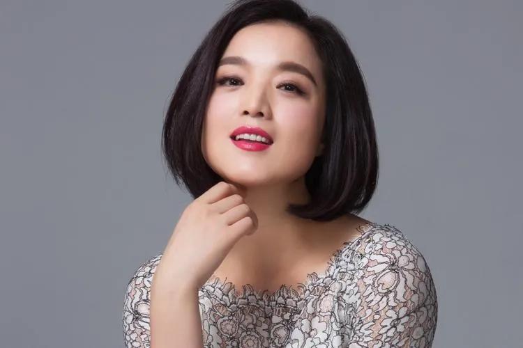 告別儀式合影曝光，李雙江白雪董文華神情嚴肅，黃宏笑容惹爭議(圖10)