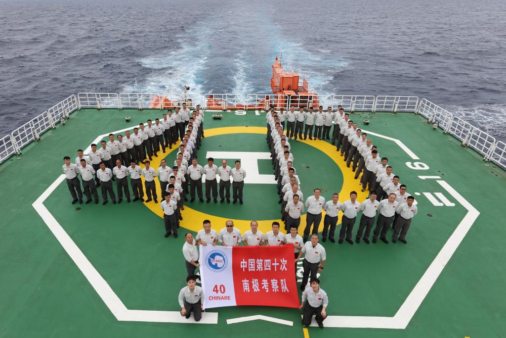 第40次南極考察丨首批32名考察隊員抵達羅斯海新站現場