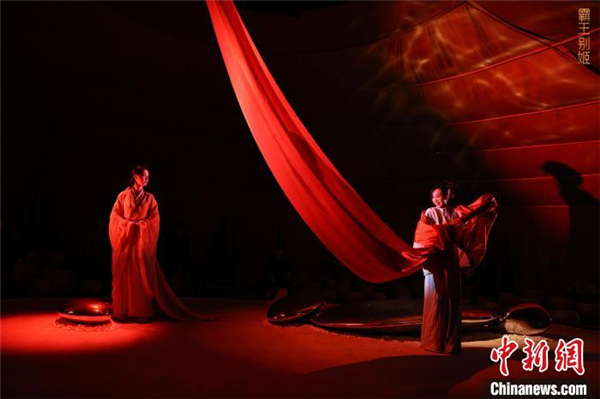 以女性視角觀照歷史 莫言話劇作品《霸王別姬》于北京人藝登臺(tái)(圖2)