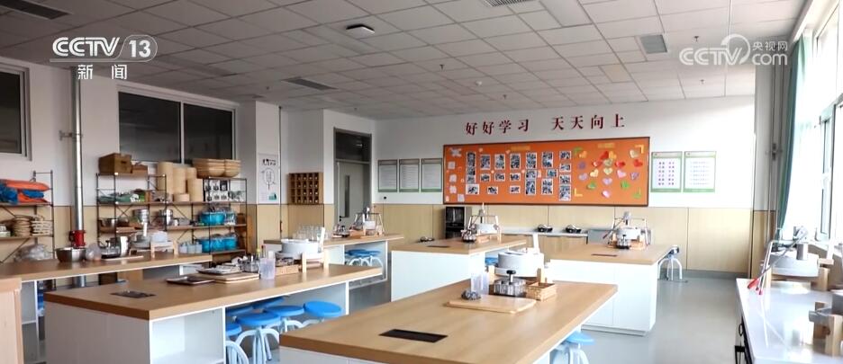 用心辦教育 寫好“民生答卷” 托起百姓“穩穩的幸?！?圖7)