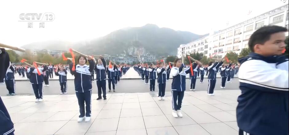 用心辦教育 寫好“民生答卷” 托起百姓“穩穩的幸福”