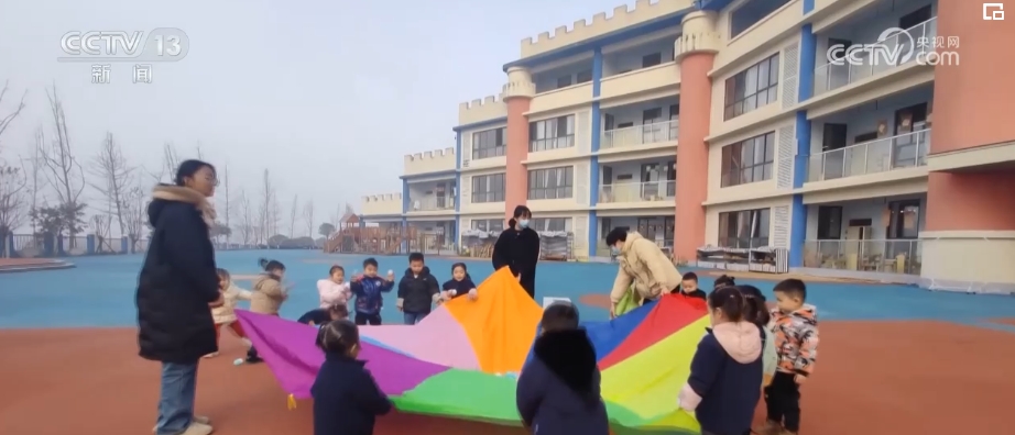 2023民生答卷托起百姓“穩(wěn)穩(wěn)的幸?！?提升“民生溫度”(圖6)