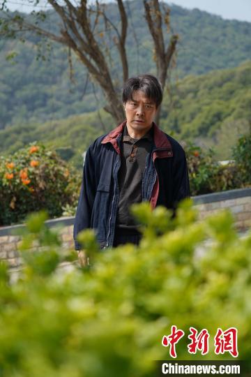 對話劇版《三大隊》創作團隊：拍出“案”中的暗與光(圖2)