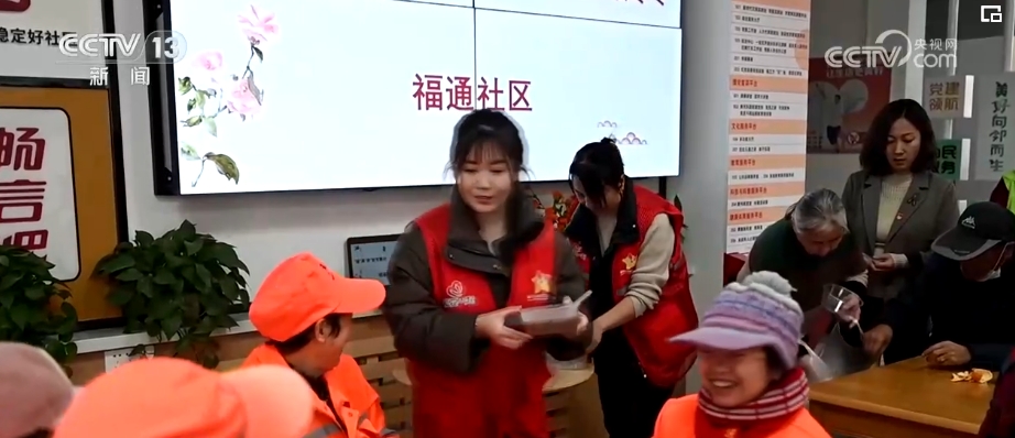 “粥”到暖人心，義診、送春聯 安置點群眾溫暖過“臘八”(圖7)