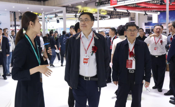 智通道和，舒心出行，海信網絡科技公司亮相第十四屆交博會