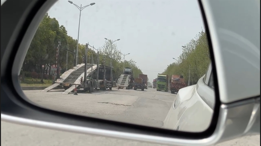 四團鎮集卡亂停車，司機說他們也不想這樣！新啟用的集卡服務中心能解決問題嗎