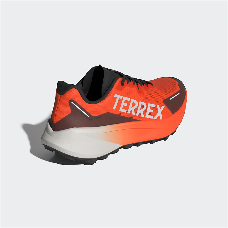 adidas TERREX發布新款越野競訓跑鞋  Agravic 3 大速恒星，競賽野訓，游刃有余