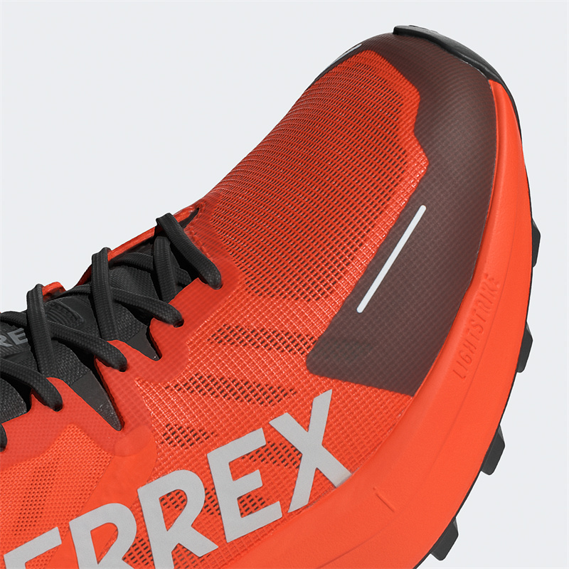 adidas TERREX發布新款越野競訓跑鞋  Agravic 3 大速恒星，競賽野訓，游刃有余