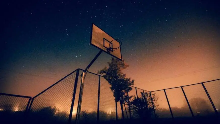 從季后賽最強球星，到倒數第一！自己選的路，含著淚也要走完
