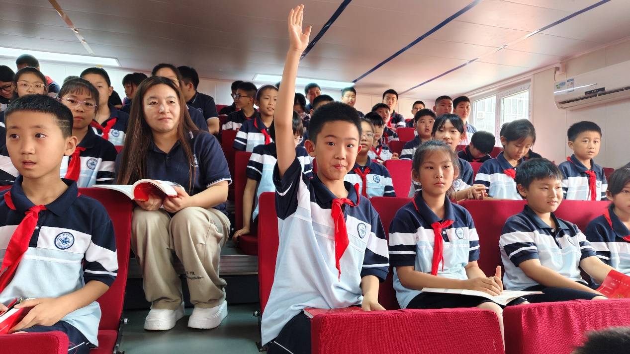 《我心向黨》進校園，在校園中傳承和弘揚愛國主義(圖5)