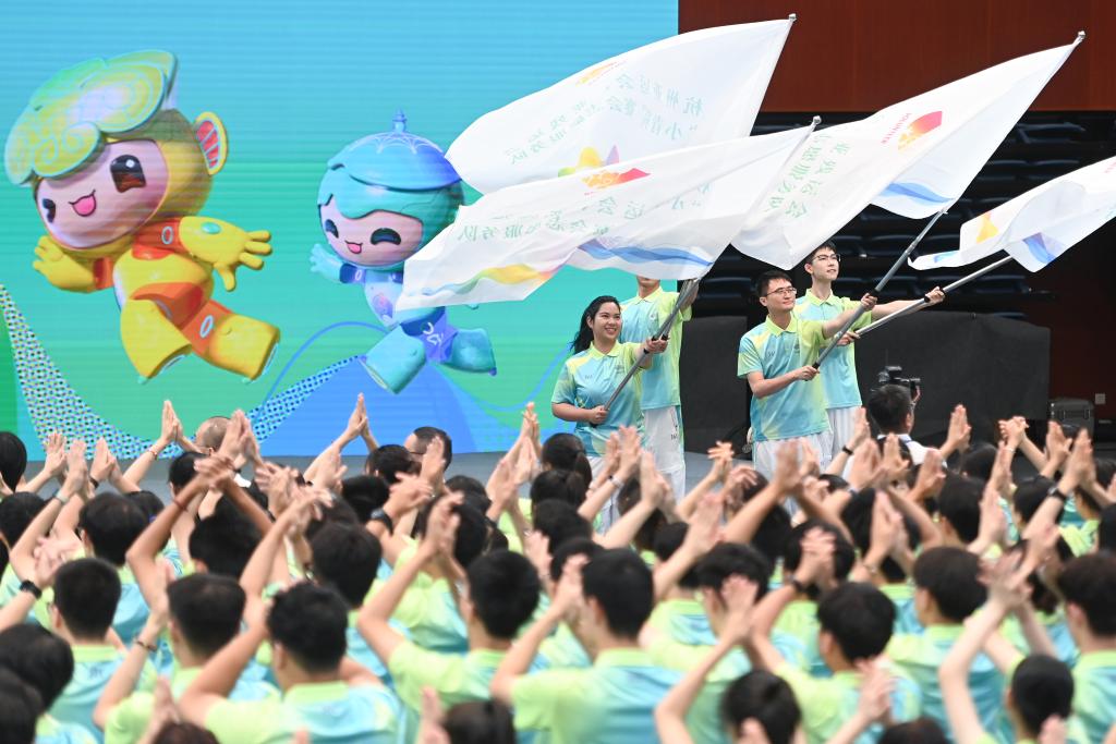 我以志愿寫青春――杭州亞運(yùn)會(huì)“小青荷”說