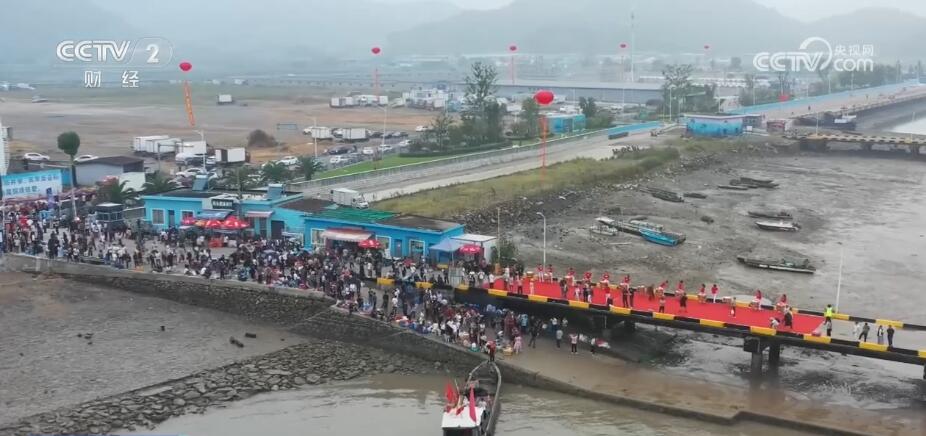 開漁啦！萬舸爭流競出海 魚肥蟹美慶豐收