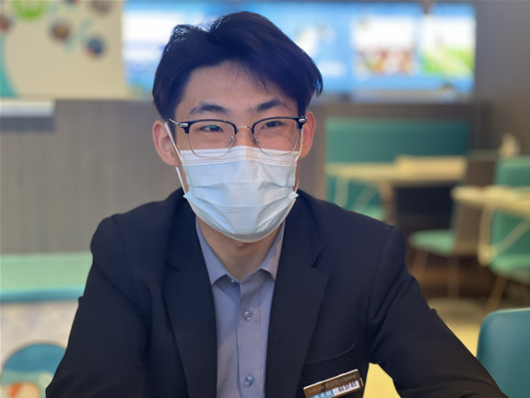 半天妖05后“娃娃店長”，實力譜寫人生的無限可能